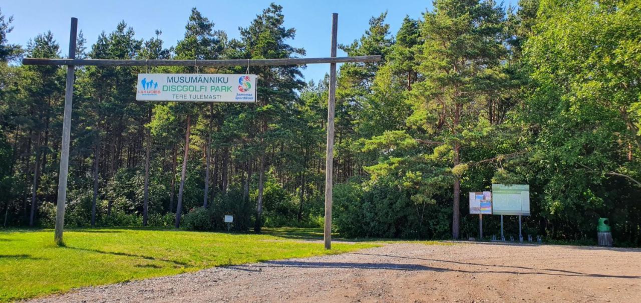 Juuli Apartament Kuressaare Kültér fotó