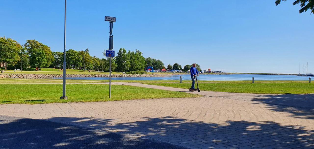 Juuli Apartament Kuressaare Kültér fotó