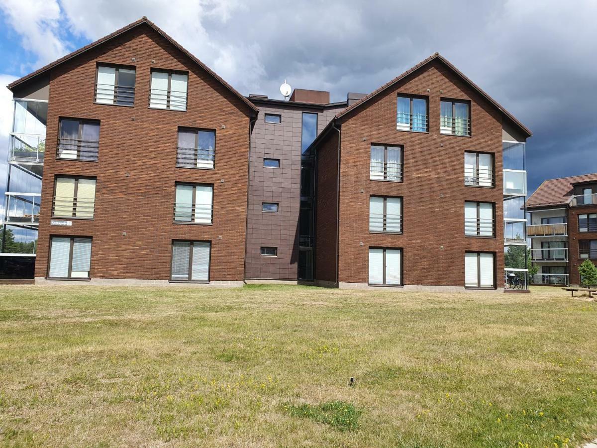 Juuli Apartament Kuressaare Kültér fotó
